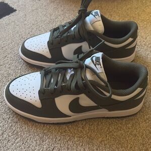 NEW in box Womens Nike Dunk Low Olive Green size 6.5